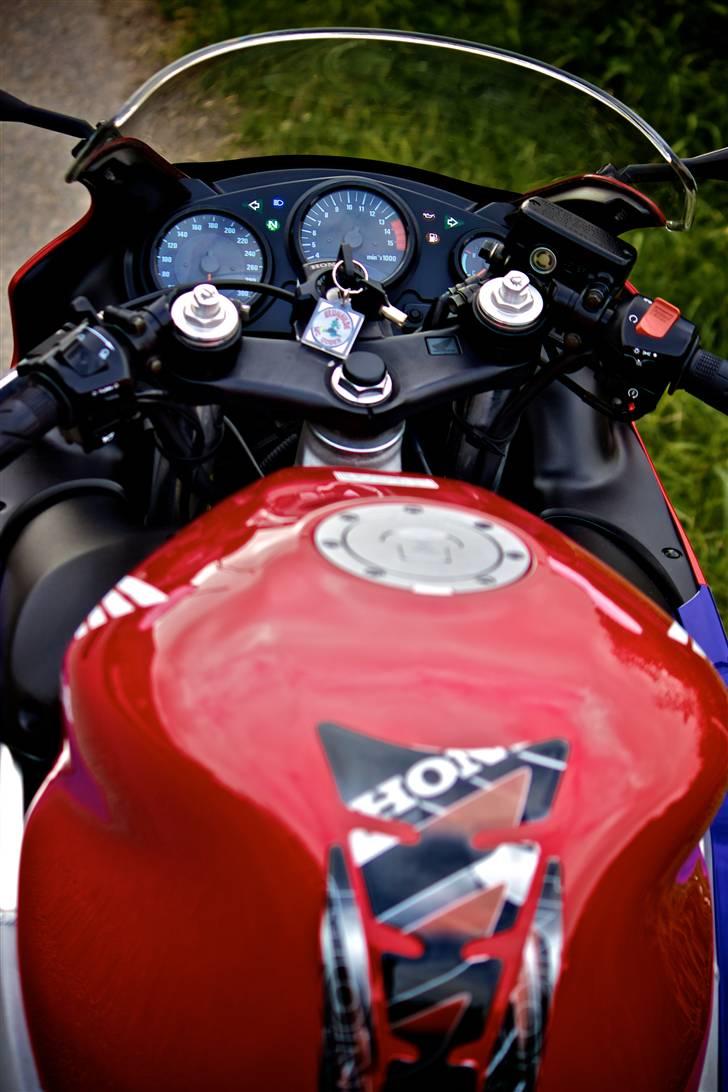 Honda CBR 600 F4 billede 16