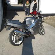 Yamaha FZR 1000 SÆLGES