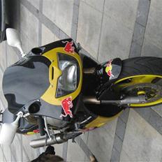 Kawasaki ZX 400R totalt skadet