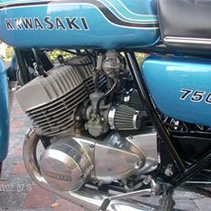 Kawasaki Triple H2