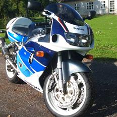 Suzuki Gsxr 750