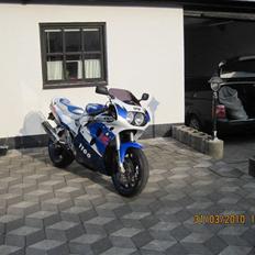 Suzuki GSXR1100