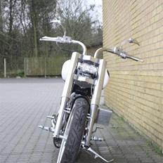 Suzuki Intruder VS 750 (SOLGT)