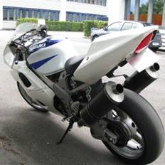 Suzuki TL1000R (Baneged)
