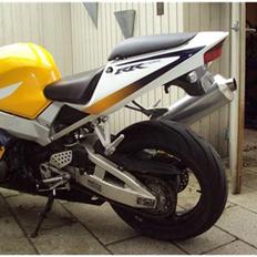 Honda cbr 929