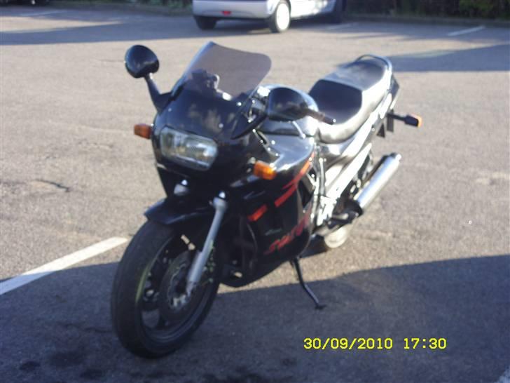 Suzuki GSX 750 F -=R.I.P=-  =|= billede 1