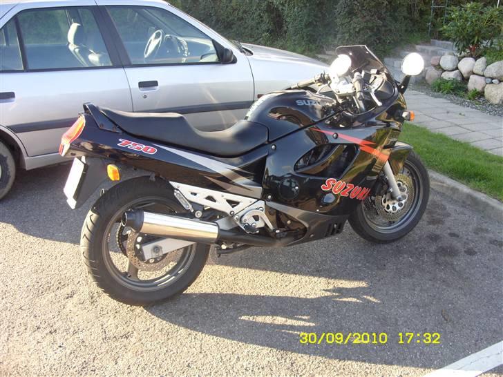 Suzuki GSX 750 F -=R.I.P=-  =|= billede 3