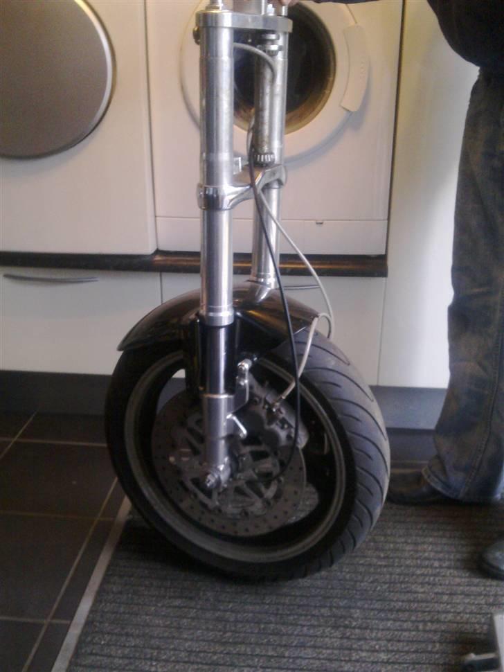 Kawasaki z 750 gp 1983  (SOLGT) billede 4