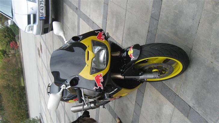 Kawasaki ZX 400R totalt skadet billede 3