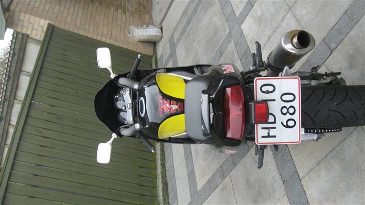 Kawasaki ZX 400R totalt skadet billede 5