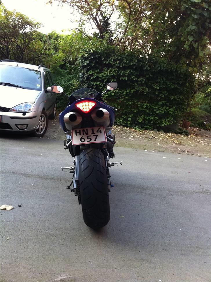 Yamaha YZF R1 billede 7