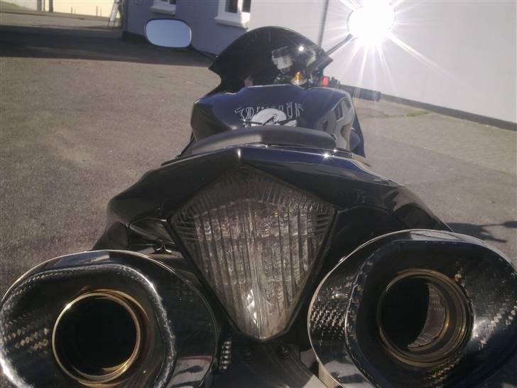 Yamaha YZF R1*Solgt* billede 4