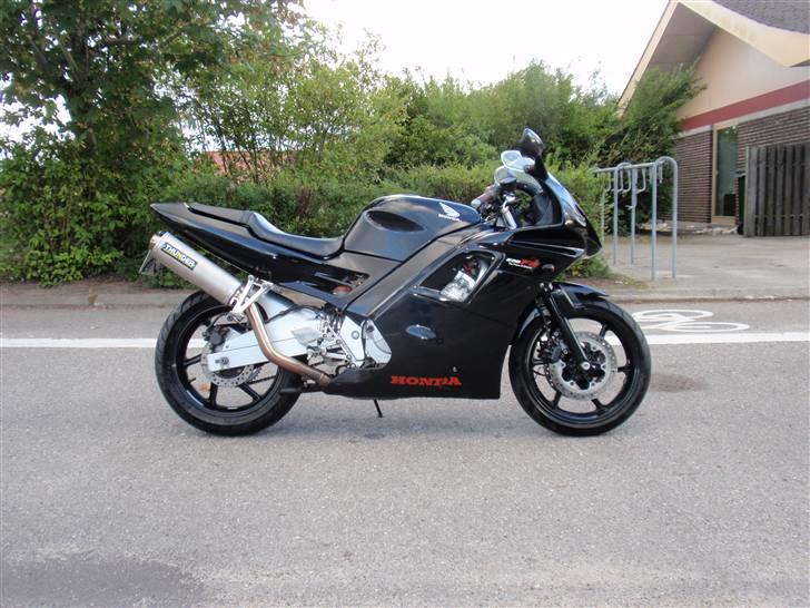 Honda CBR 600 f2 Custom (solgt) billede 8