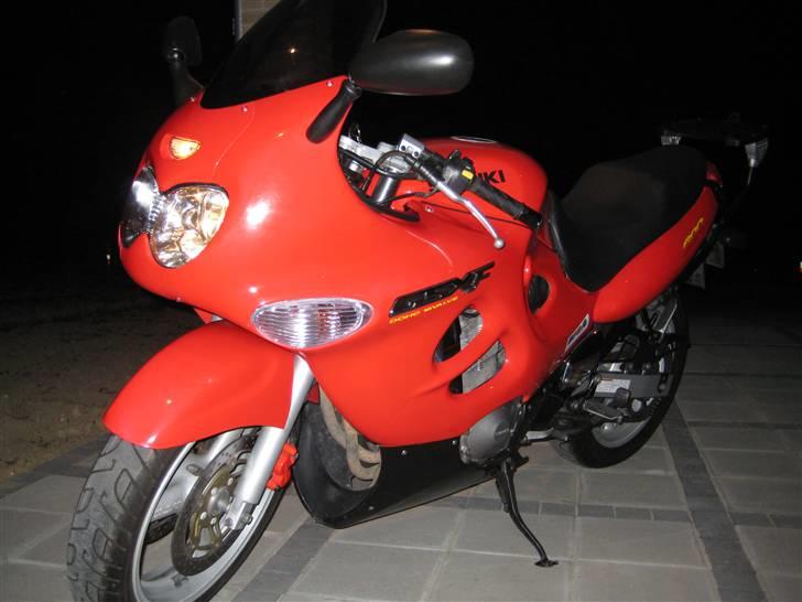 Suzuki GSX 600 F billede 2