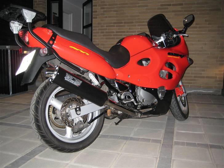 Suzuki GSX 600 F billede 4