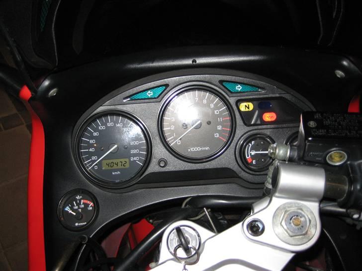 Suzuki GSX 600 F billede 6