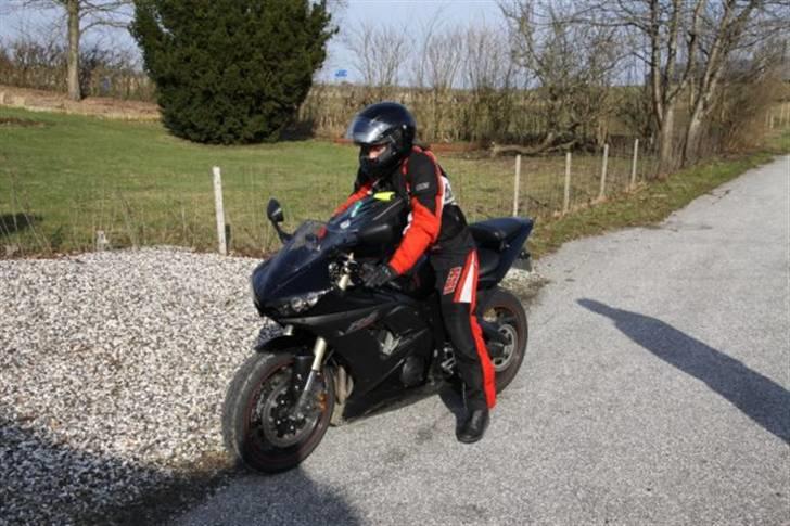 Yamaha YZF R6 - nyt billed, mig og biken billede 9