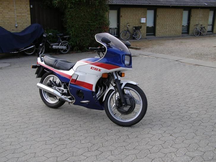 Honda CBX 550 F (Solgt) billede 4
