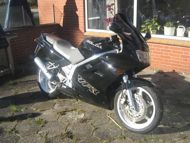 Honda vfr750f rc36 billede 2