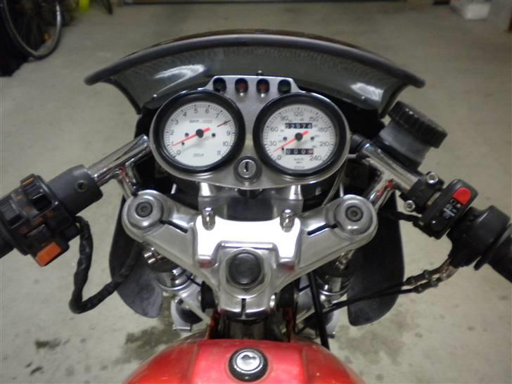 Moto Guzzi Le Mans II - Cockpit billede 1