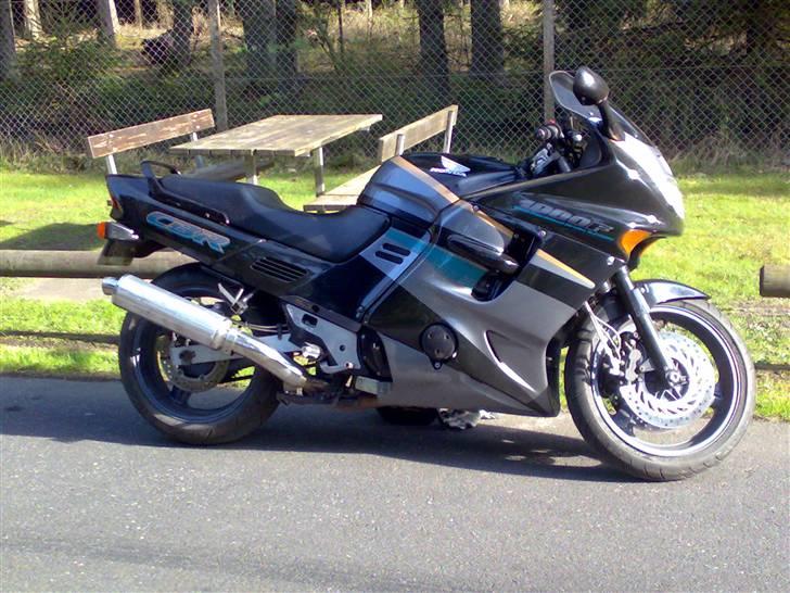 Honda CBR 1000 F ( Solgt ) - Pause i Kongsø billede 7