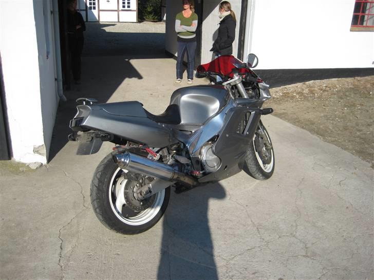 Yamaha FZR 1000 SÆLGES billede 3