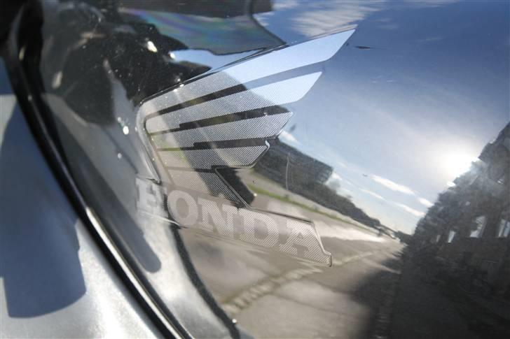 Honda CBR 1100 XX Blackbird - totalskadet - Honda hele vejen ned af Skanderborgvej i Aarhus...  billede 6