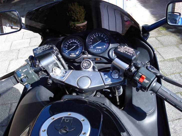 Kawasaki ZZR 1100 billede 2