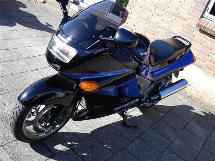 Kawasaki ZZR 1100 billede 4