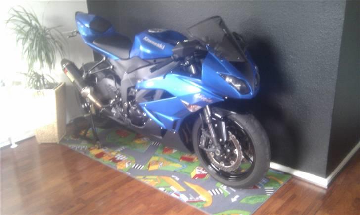 Kawasaki Zx6r "SOLGT" - Så er den sgu kommet i vinterhi for år 2010 :-)) billede 20