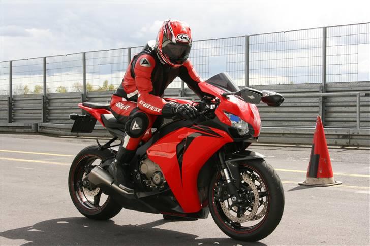 Honda CBR 1000 RR Fireblade billede 7