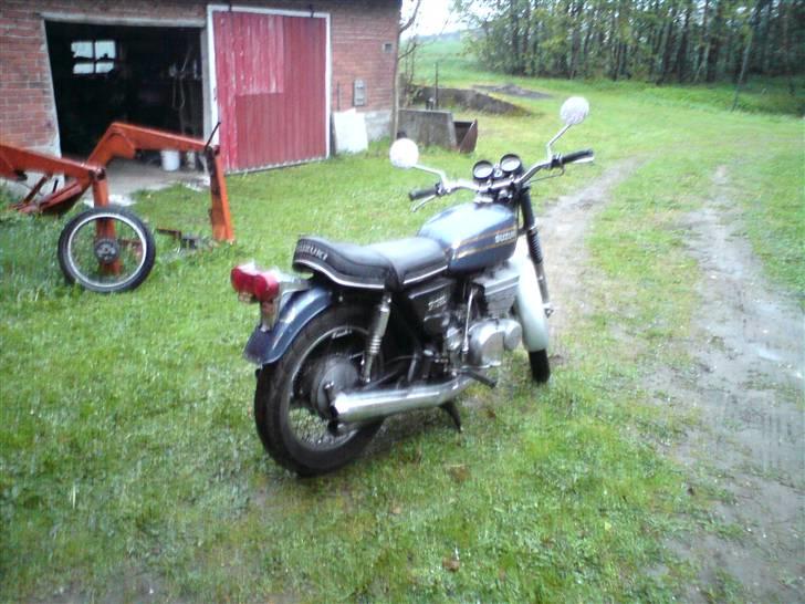 Suzuki GT 380 billede 3