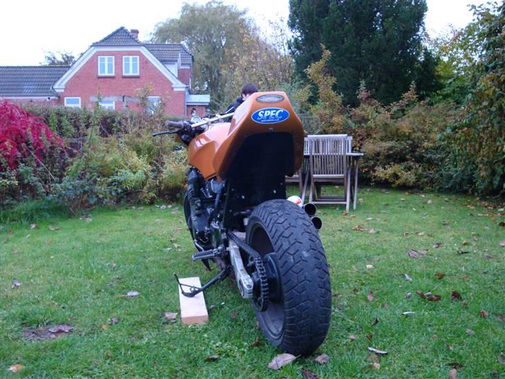 Kawasaki GPZ 900 street fighter billede 6