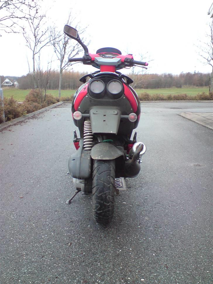 Aprilia SR 125 | SOLGT billede 4