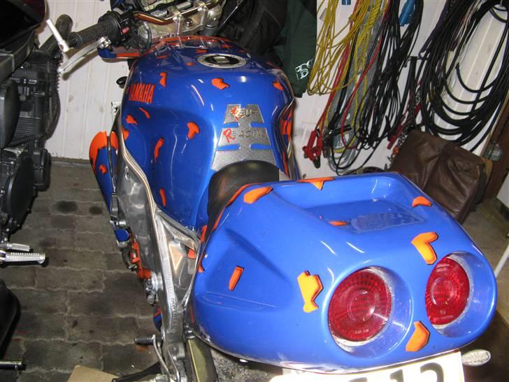 Yamaha fzr SOLGT billede 4