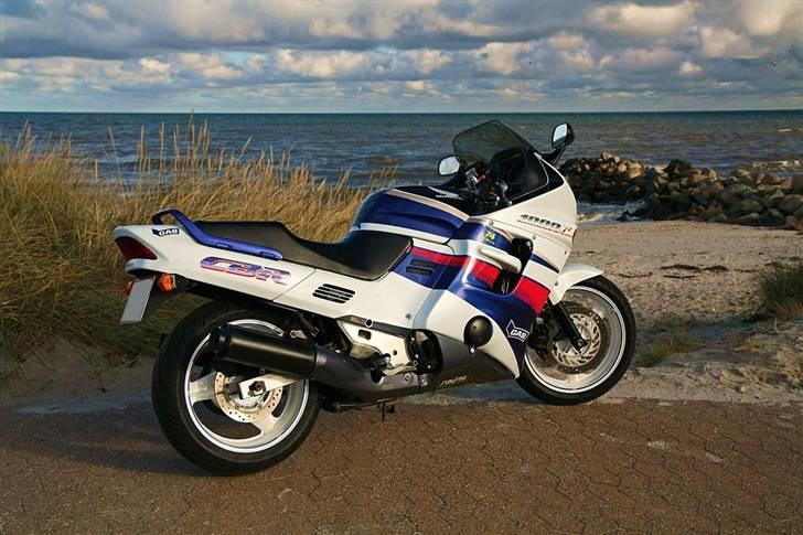 Honda cbr 1000f SOLGT billede 5