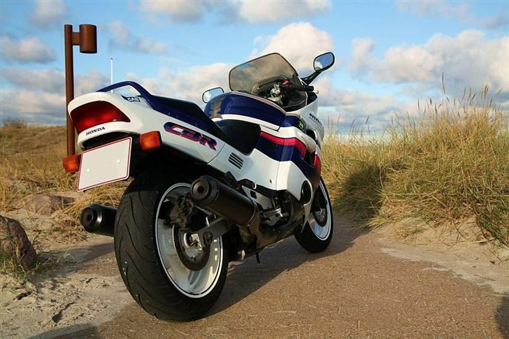 Honda cbr 1000f SOLGT - god røv  billede 9