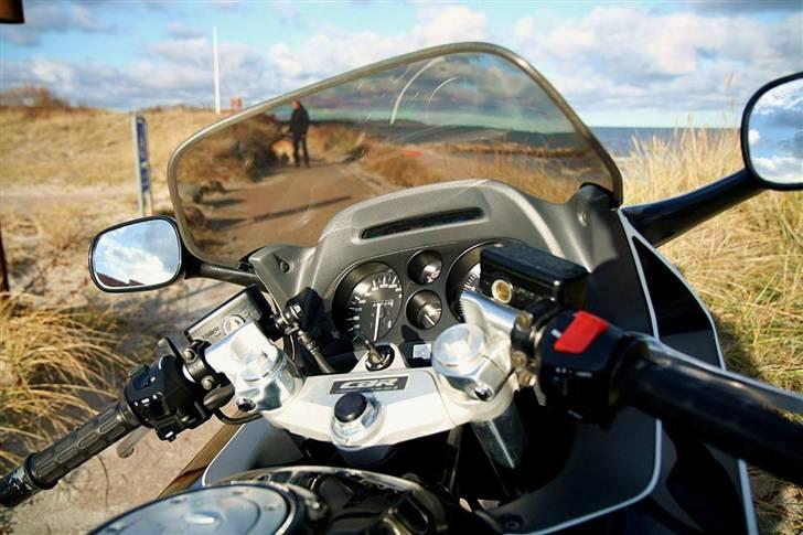 Honda cbr 1000f SOLGT billede 11