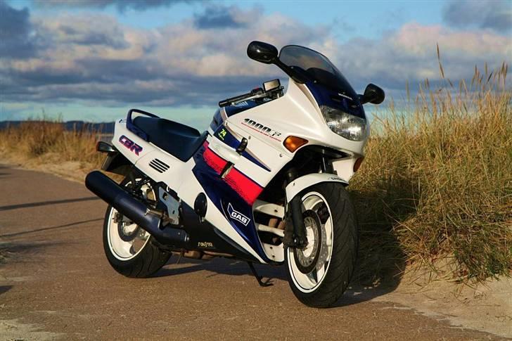 Honda cbr 1000f SOLGT billede 16