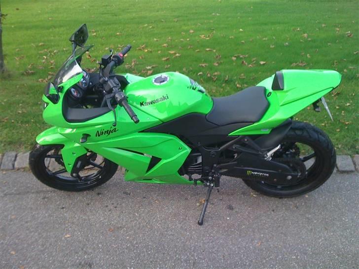 Kawasaki Ninja 250R billede 7