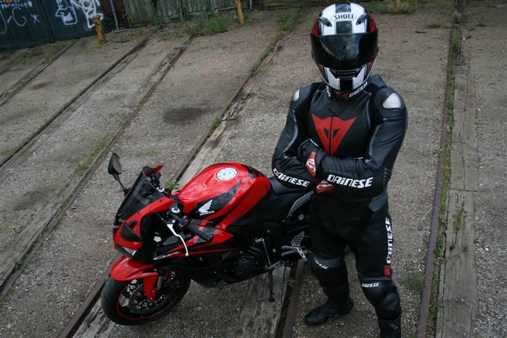 Honda CBR 600RR  - Tossen bag styret ;) billede 6