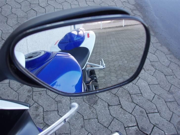 Suzuki GSXR 750 K7 - SOLGT billede 8