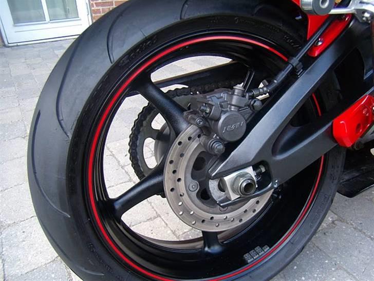 Yamaha YZF R6 Solgt billede 9