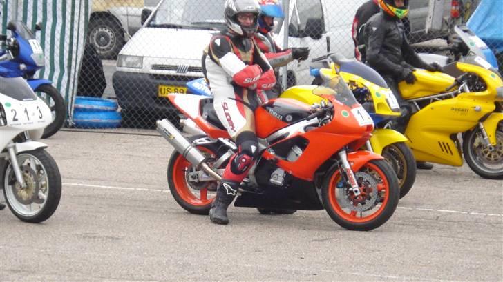 Yamaha yzf r6 SOLGT!! billede 2