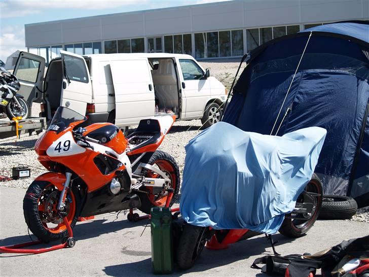 Yamaha yzf r6 SOLGT!! billede 3