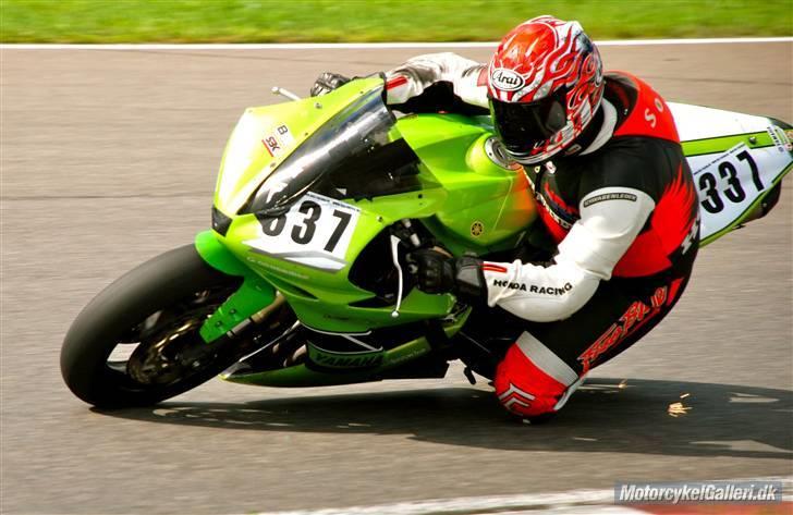 Yamaha yzf R1 billede 5