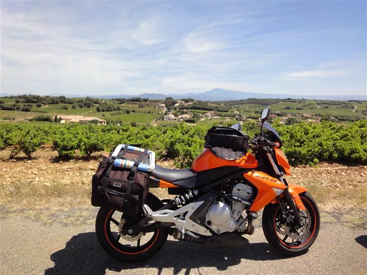 Kawasaki ER6N - Chateauneuf du Pape august 2010 billede 2