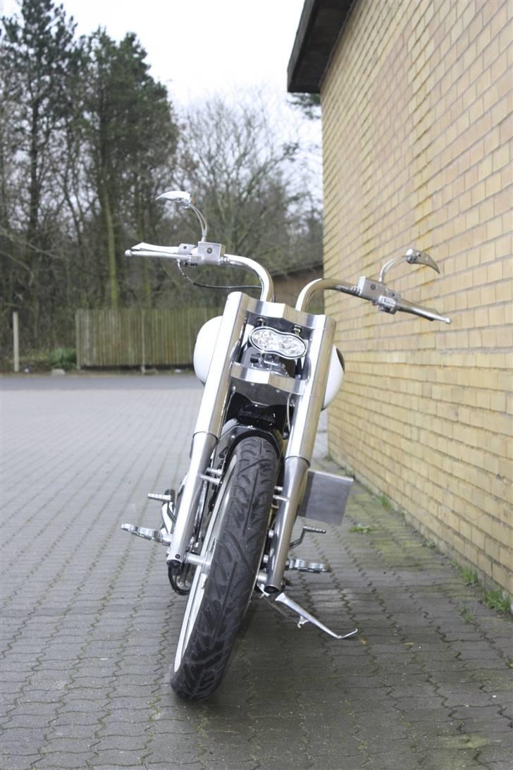 Suzuki Intruder VS 750 (SOLGT) billede 3