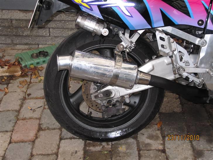 Suzuki GSXR 750 WP - afkortet udstødning med 18cm billede 9