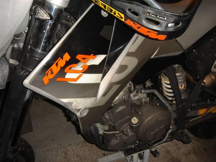 KTM 640 LC4 / Supermoto Solgt billede 13